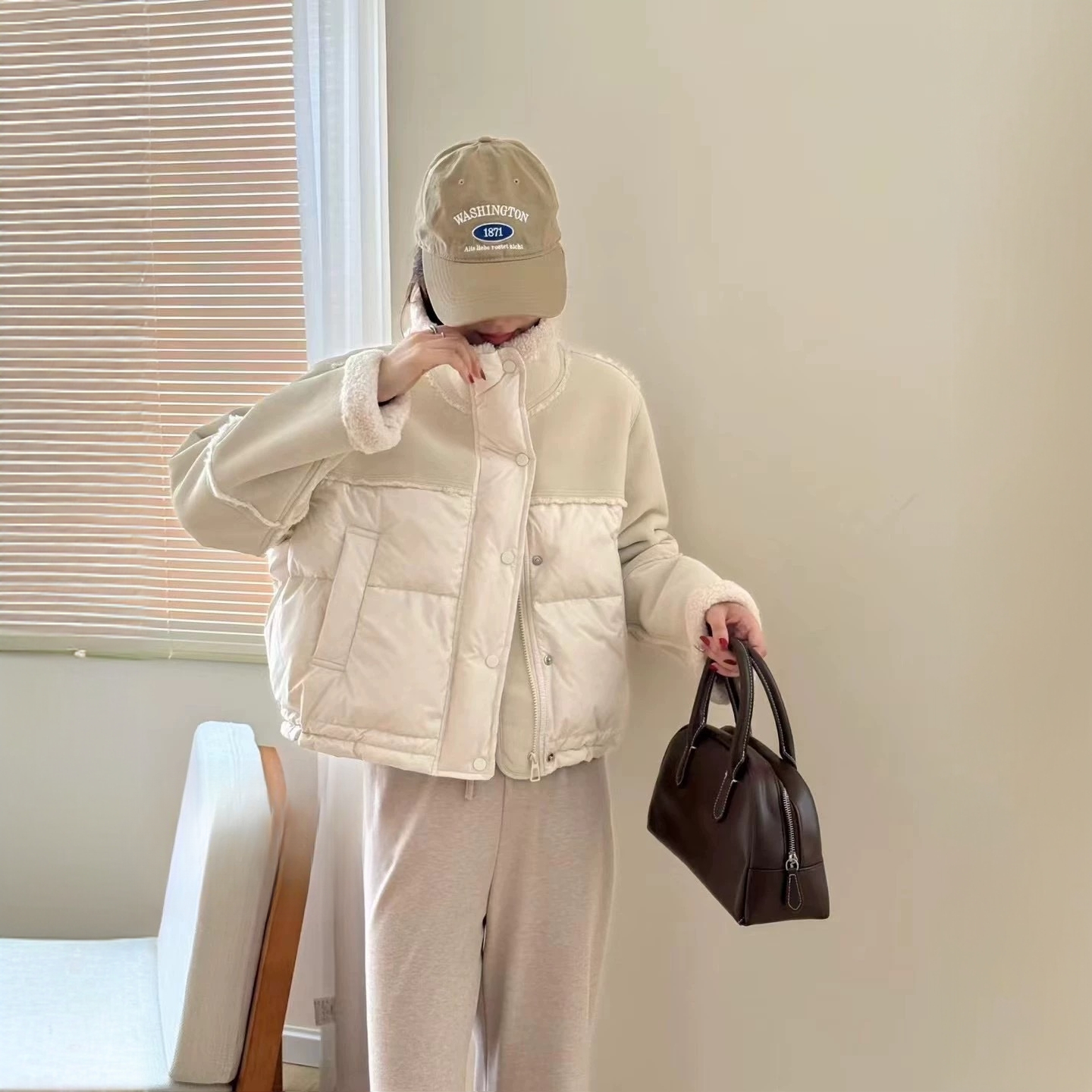 ZX568时尚百搭短款棉服女2024秋冬新款皮毛一体拼接外套