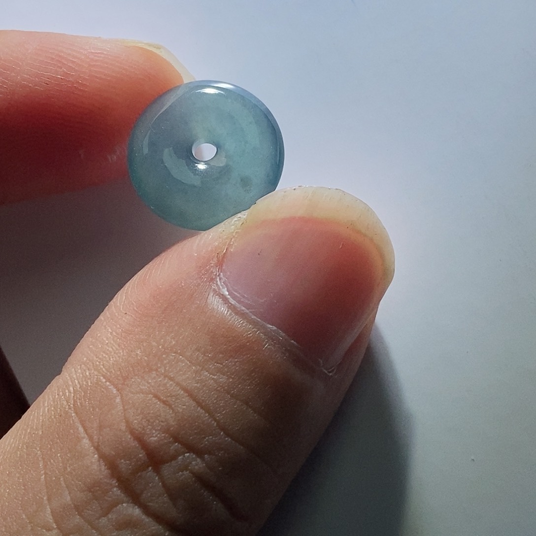 翡翠颈饰未镶嵌天然