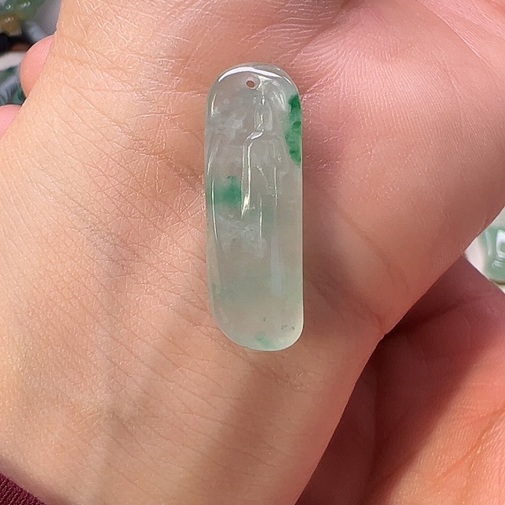 石英质玉未镶嵌颈饰