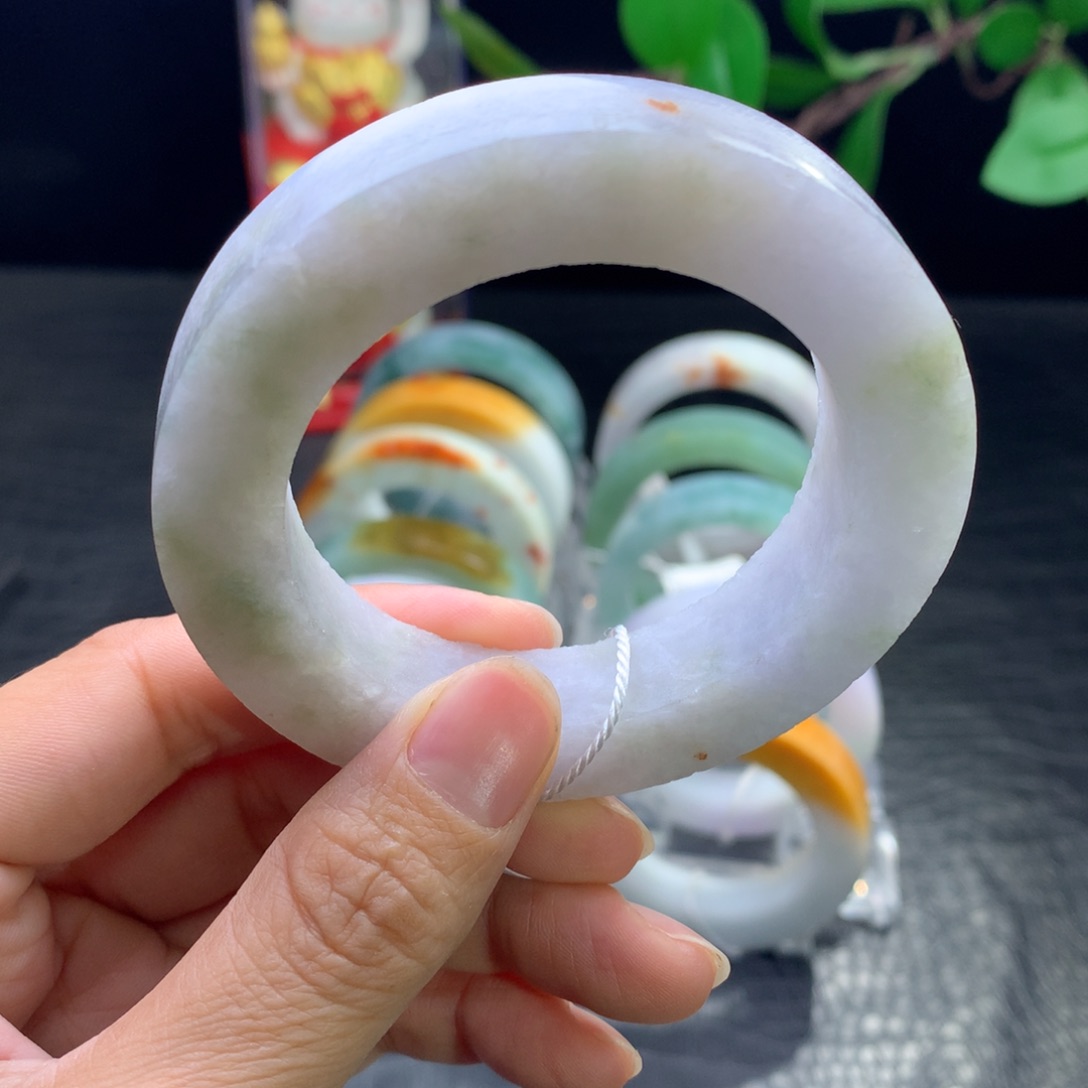 定制翡翠未镶嵌手镯