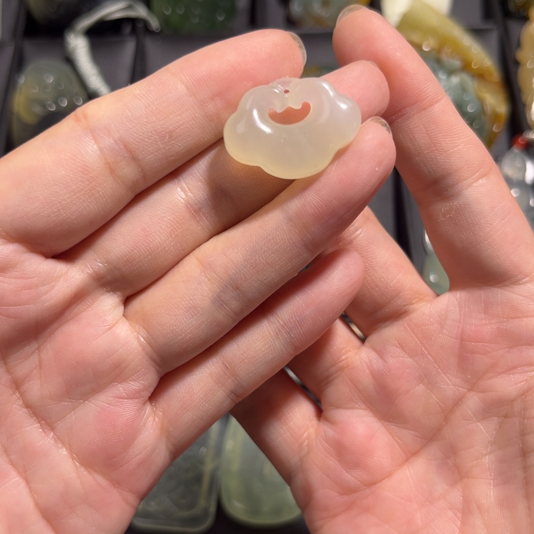 蛇纹石玉未镶嵌吊坠(不含链)