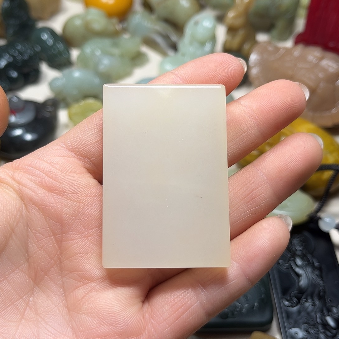 白玉菩提吊坠白玉菩提吊坠