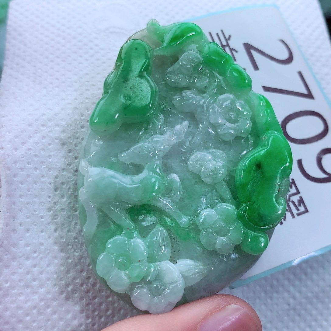吊坠(不含链)未镶嵌翡翠