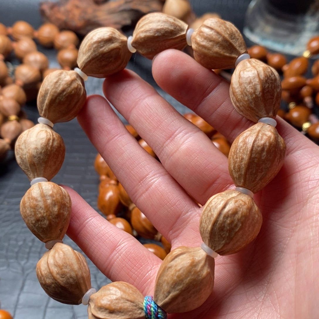 橄榄核吊坠橄榄核