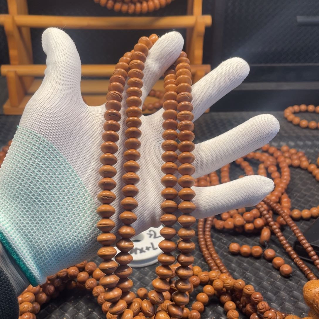 桃核吊坠西北核小金豆红皮飞碟7+×10.9尺寸108颗