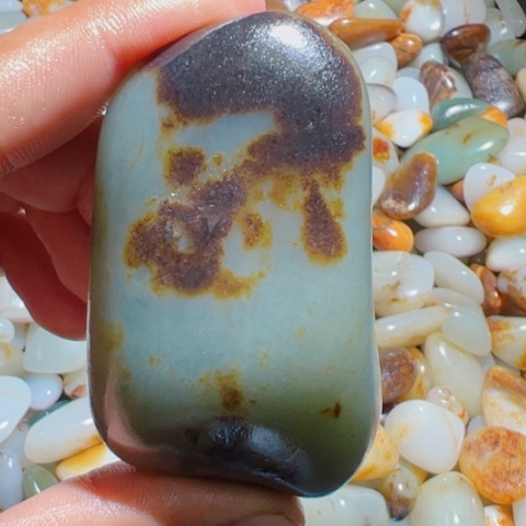 和田玉未镶嵌颈饰106克