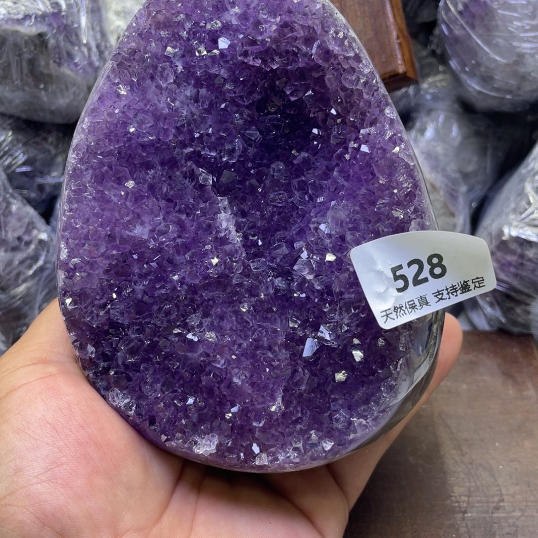 未镶嵌水晶大型摆件（非配饰）