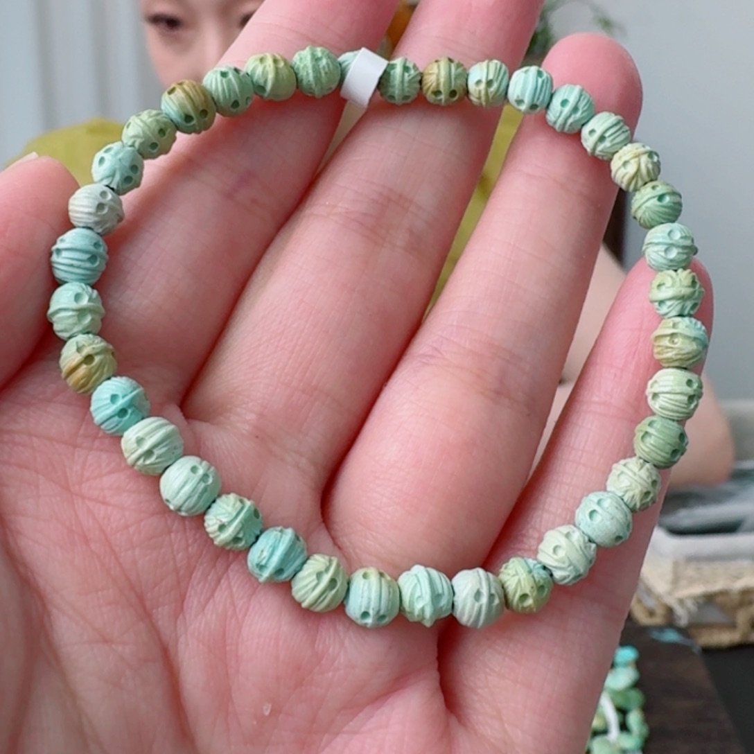 未镶嵌绿松石珠宝奇石