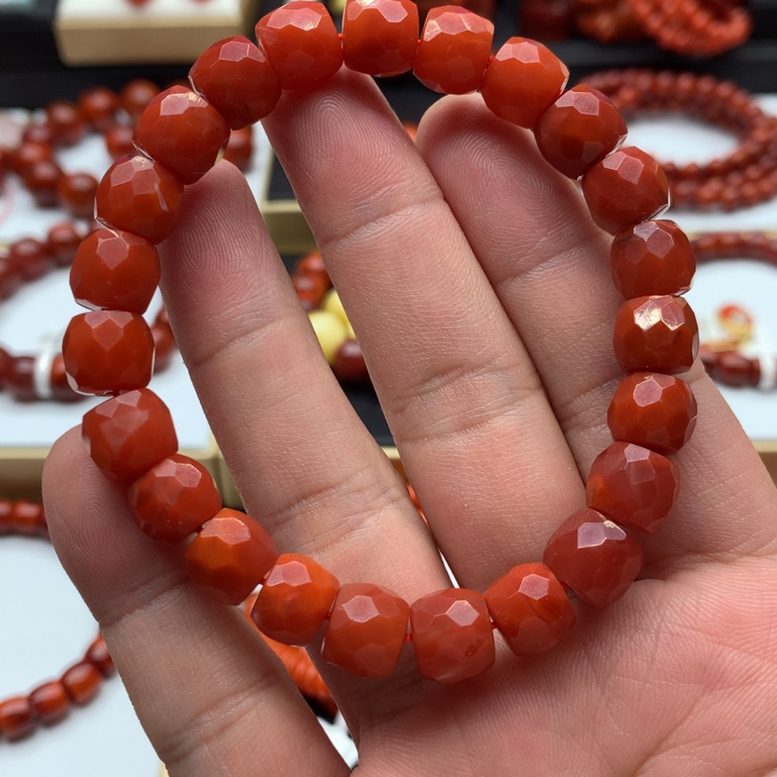 南红玛瑙手链未镶嵌