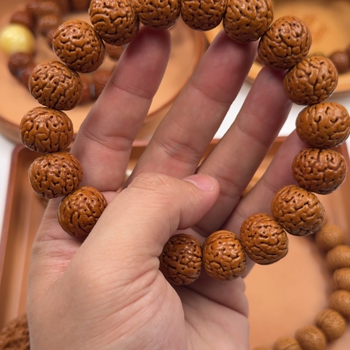 桃核吊坠金丹手串