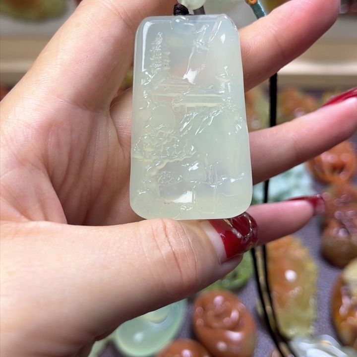 蛇纹石玉吊坠(赠链)未镶嵌