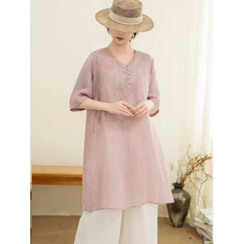 复古苎麻V领刺绣中裙女夏新款文艺大码显瘦直筒连衣裙