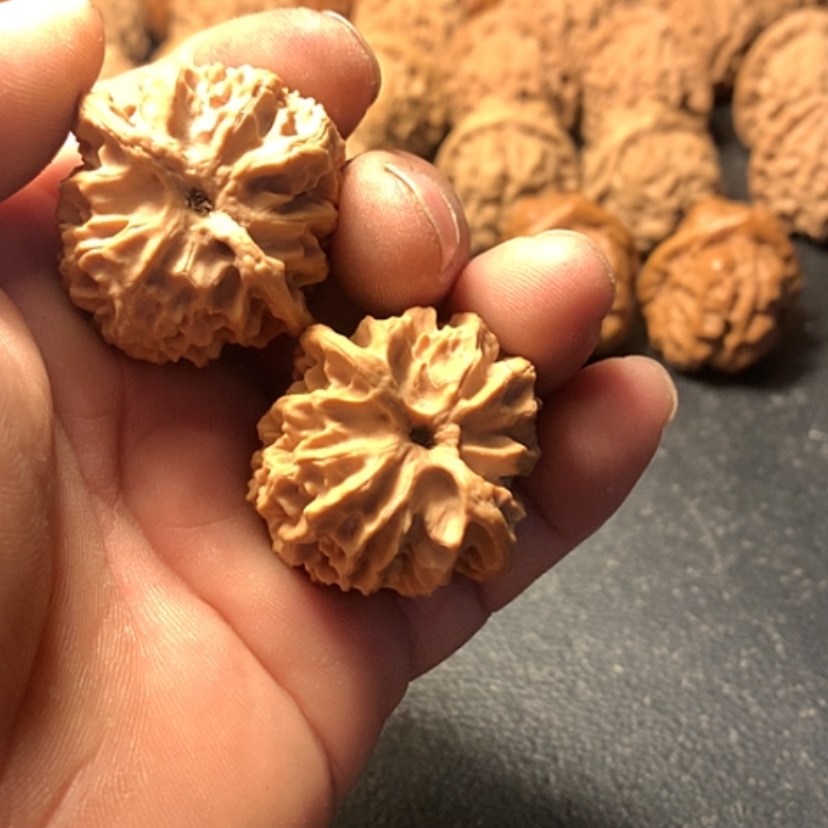 【闪购商品】大****5苹果