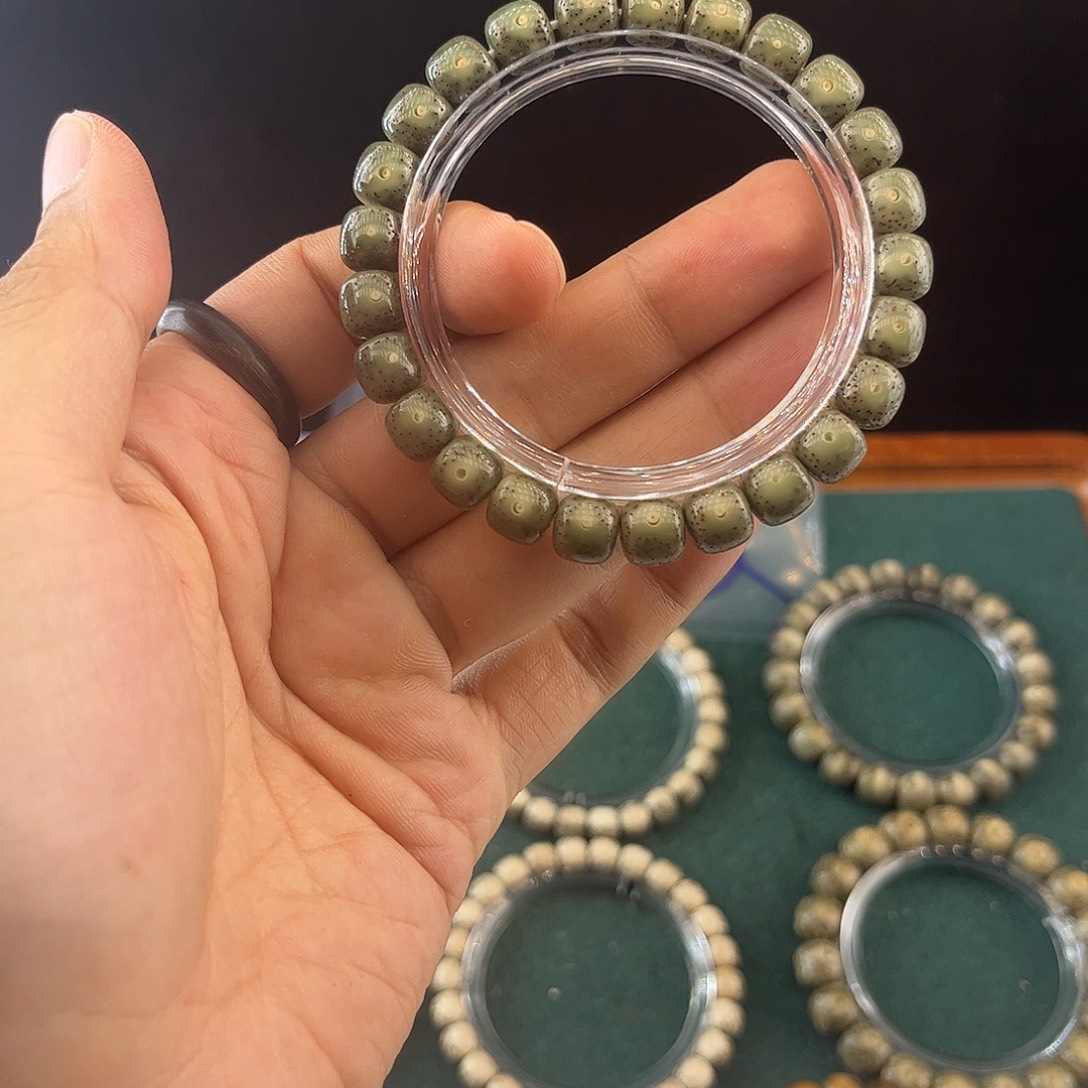 星月菩提吊坠25号.  星月菩提.  一物一图.  