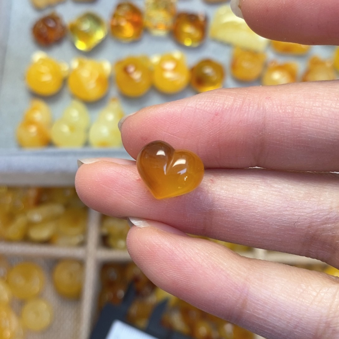 蜜蜡颈饰未镶嵌屁桃