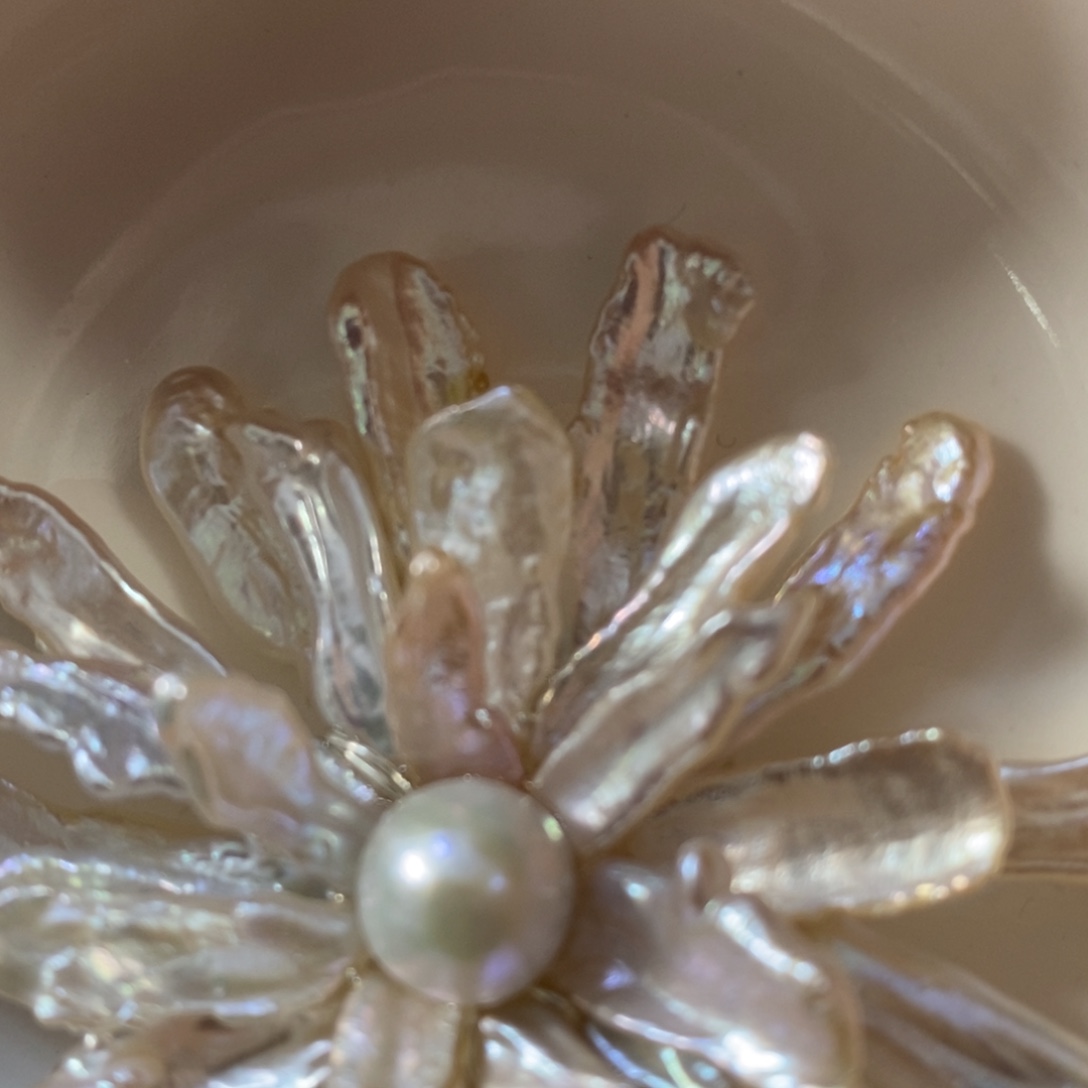 顺***顺淡水珍珠胸花合金