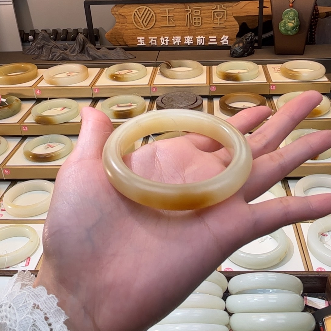 和田玉未镶嵌手镯16