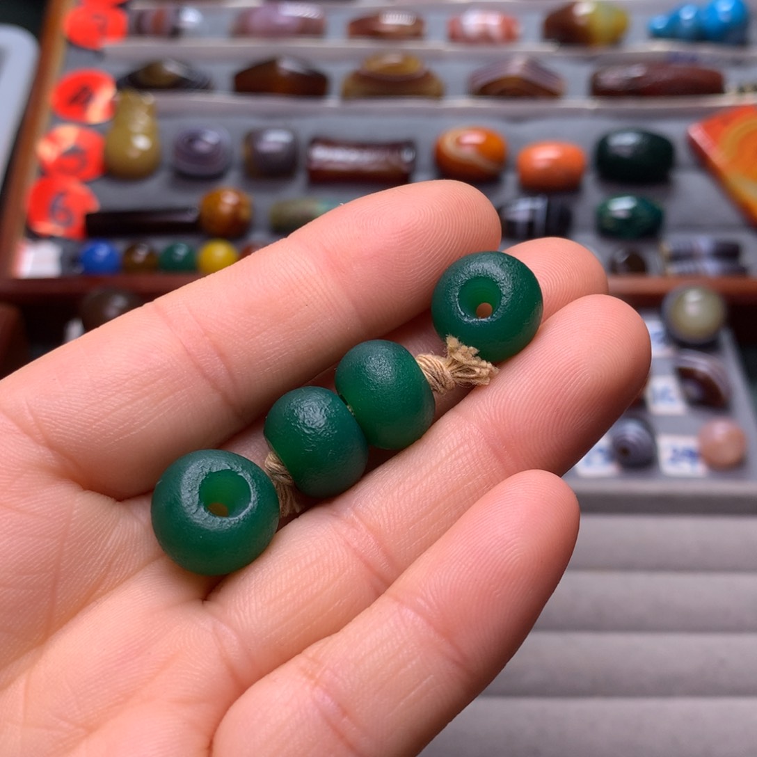 玛瑙/玉髓颈饰未镶嵌浩*