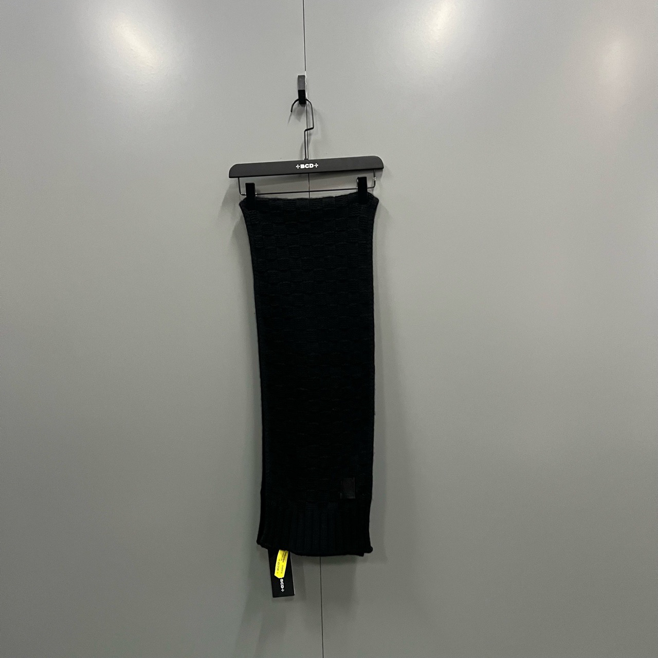 95新 LouisVuitton/路易威登 (ll) 黑色格纹编织围巾ki300616