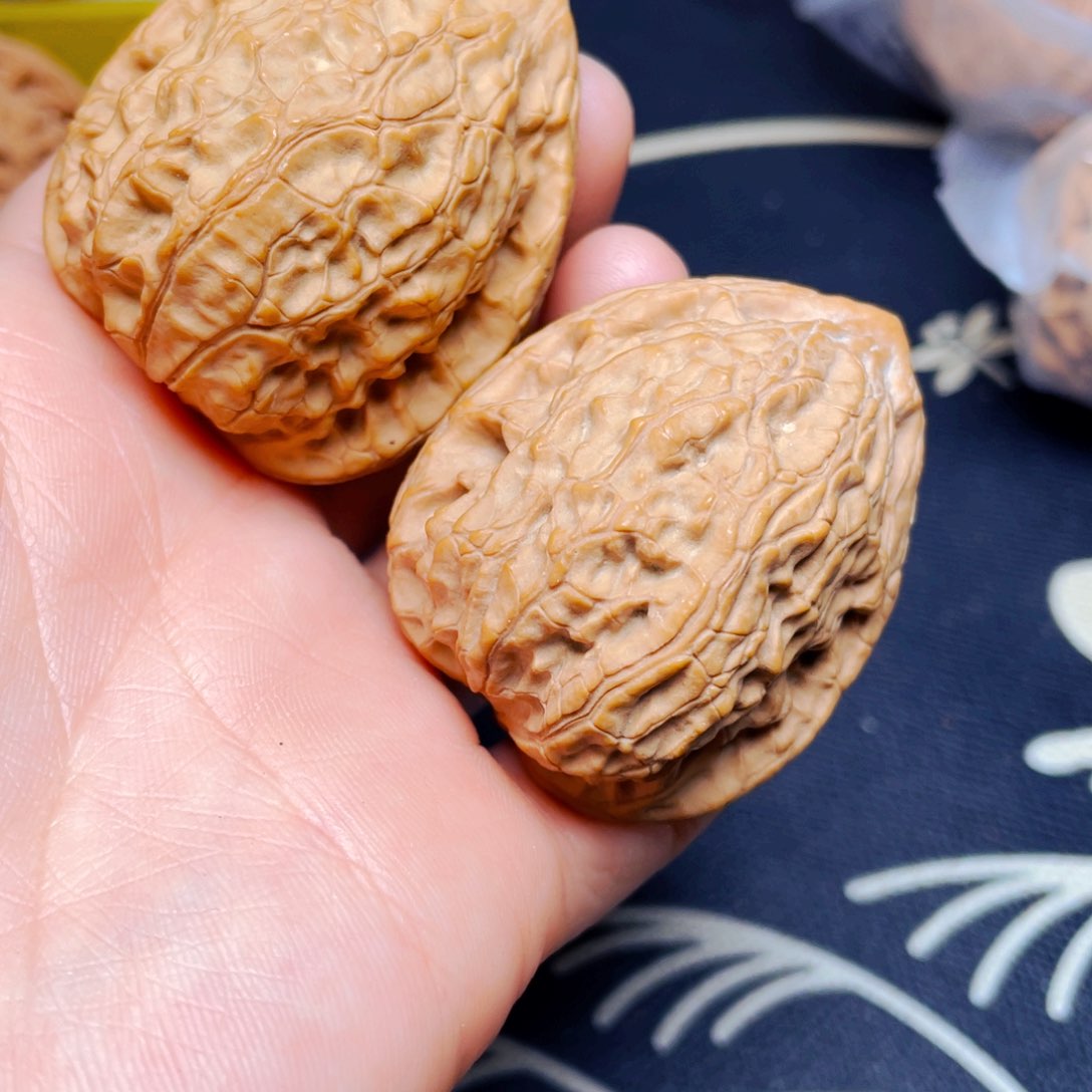 吊坠文玩核桃穿山甲