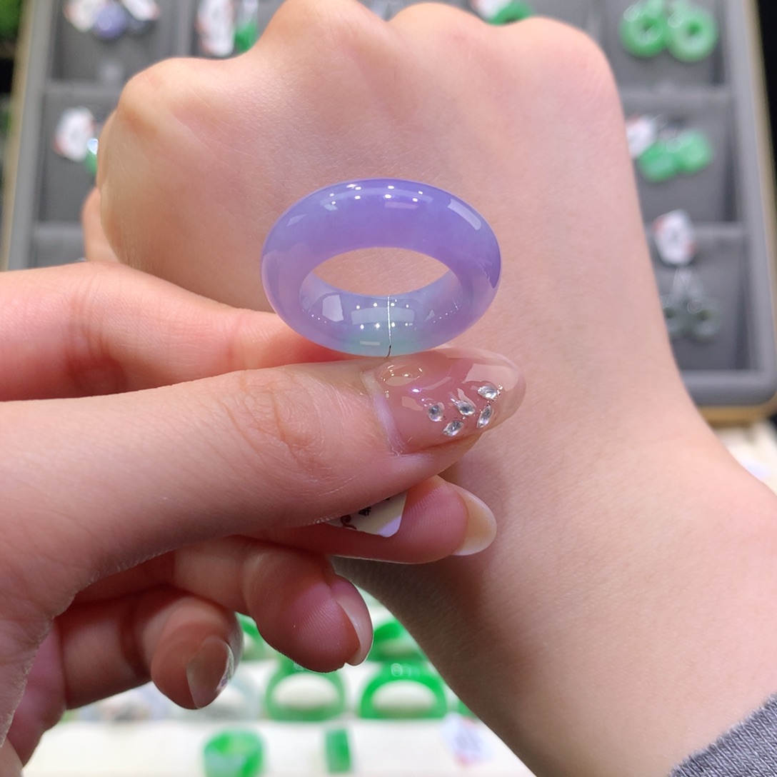 未镶嵌戒指翡翠翡翠