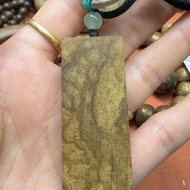 大叶紫檀（黑酸枝木类）