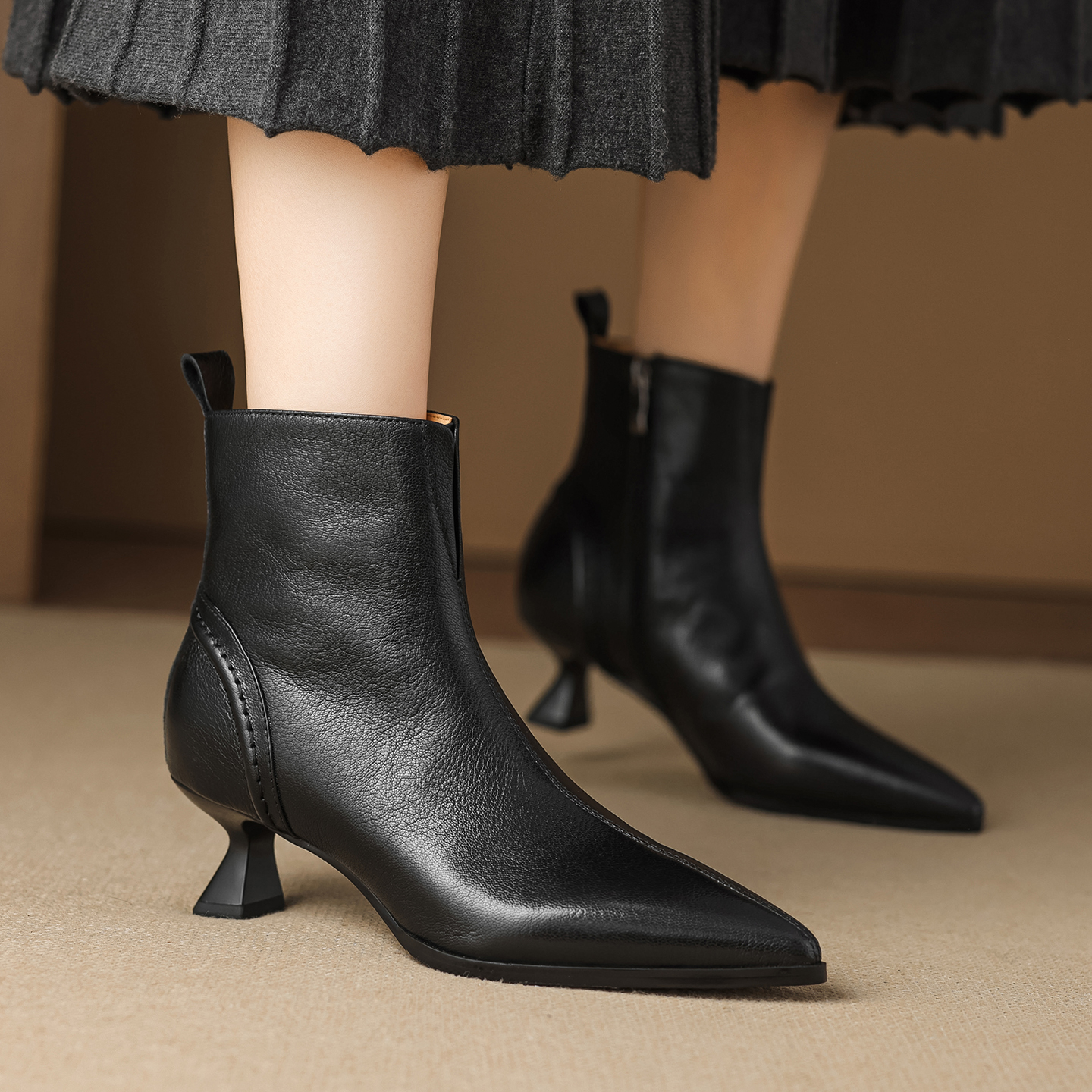 羊皮5cm中跟舒适短靴女秋冬真皮尖头猫跟法式气质高跟鞋保暖裸靴