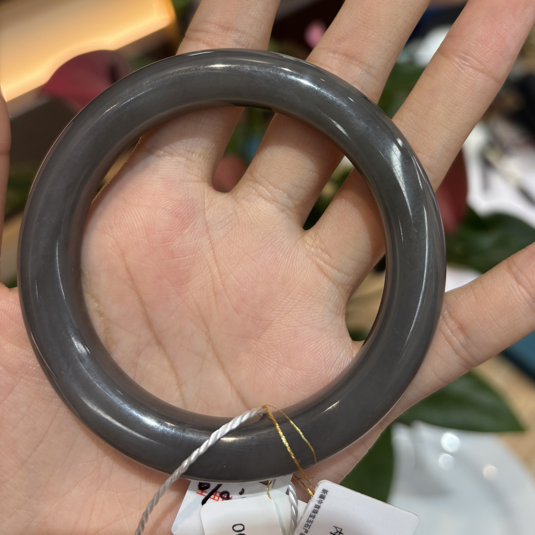 082245WT和田玉青海料烟紫手镯圈口约58mm克重约60.07g
