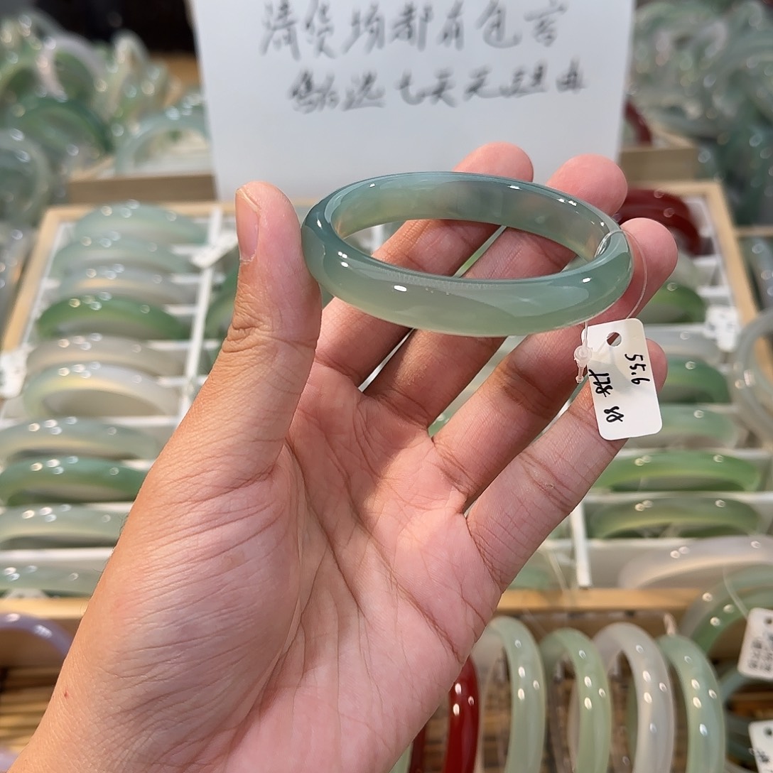 玛瑙/玉髓未镶嵌手镯圈口55.6