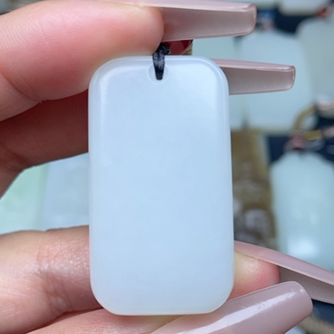 【闪购商品】颈饰未镶嵌和田玉
