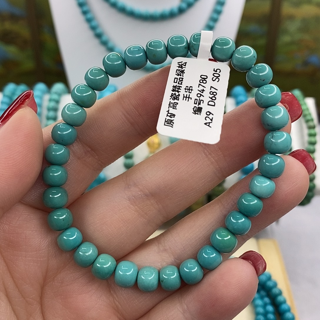 绿松石未镶嵌珠宝奇石