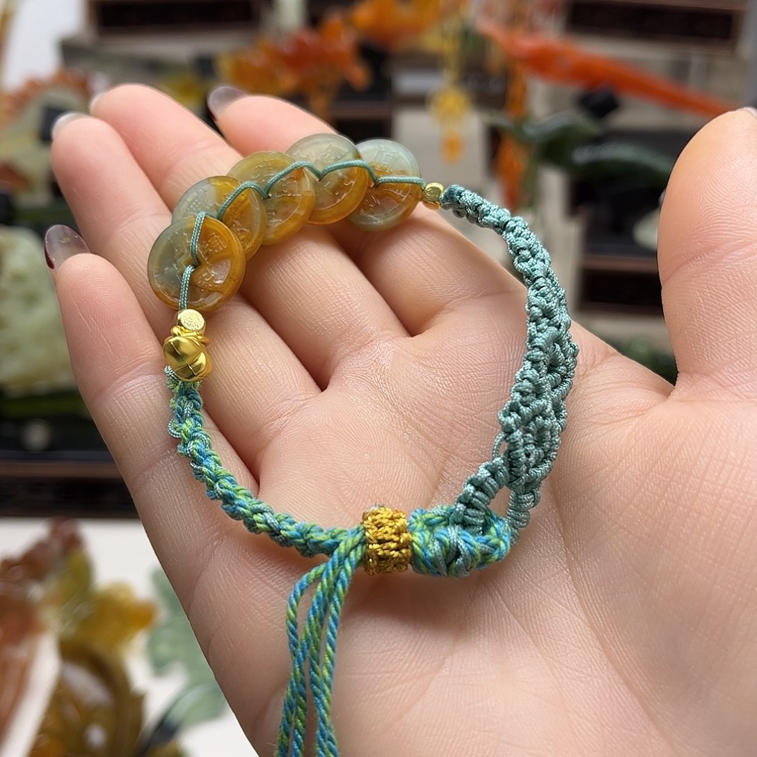 蛇纹石玉岫玉挂坠未镶嵌