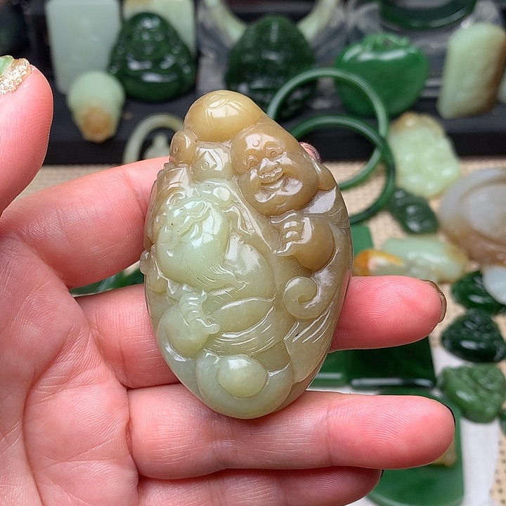 和田玉颈饰未镶嵌