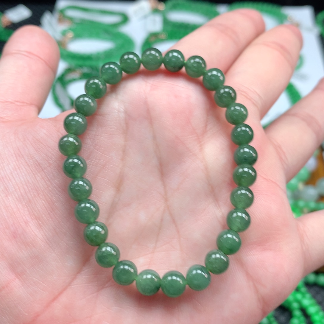 翡翠手链未镶嵌翡翠