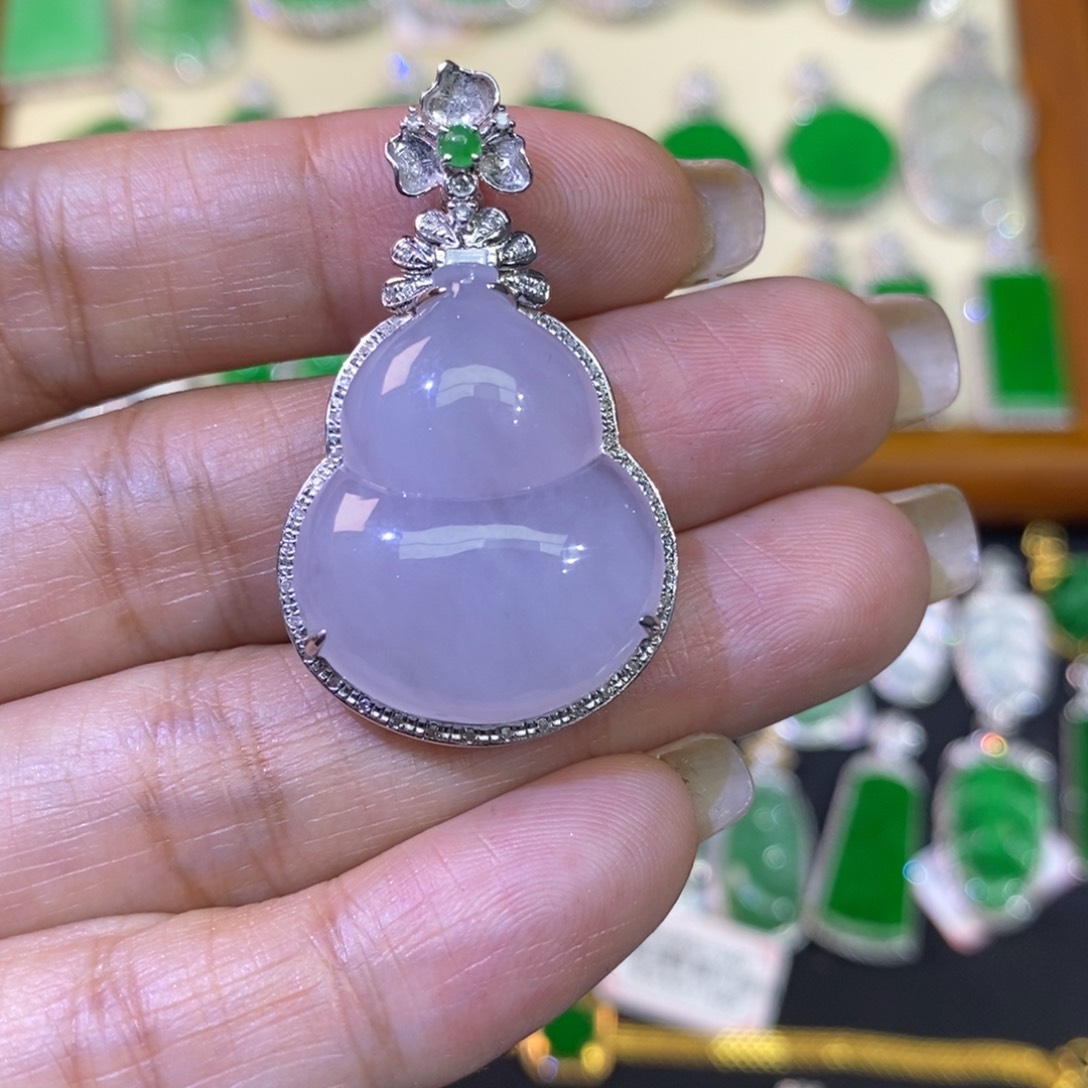 翡翠吊坠(不含链)18K金镶嵌吊坠