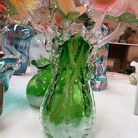 琉璃花瓶高27厘米口径11厘米