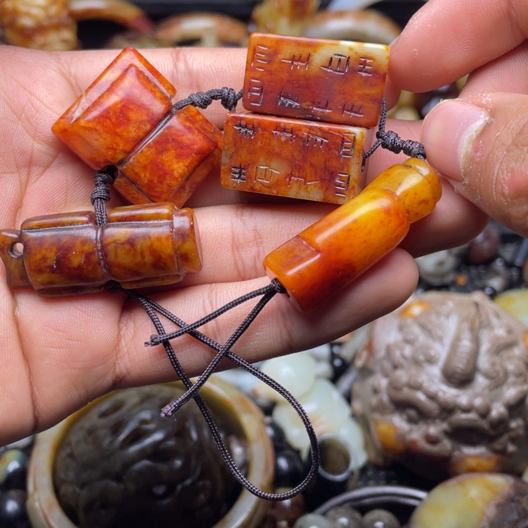 和田玉（糖玉）挂件未镶嵌