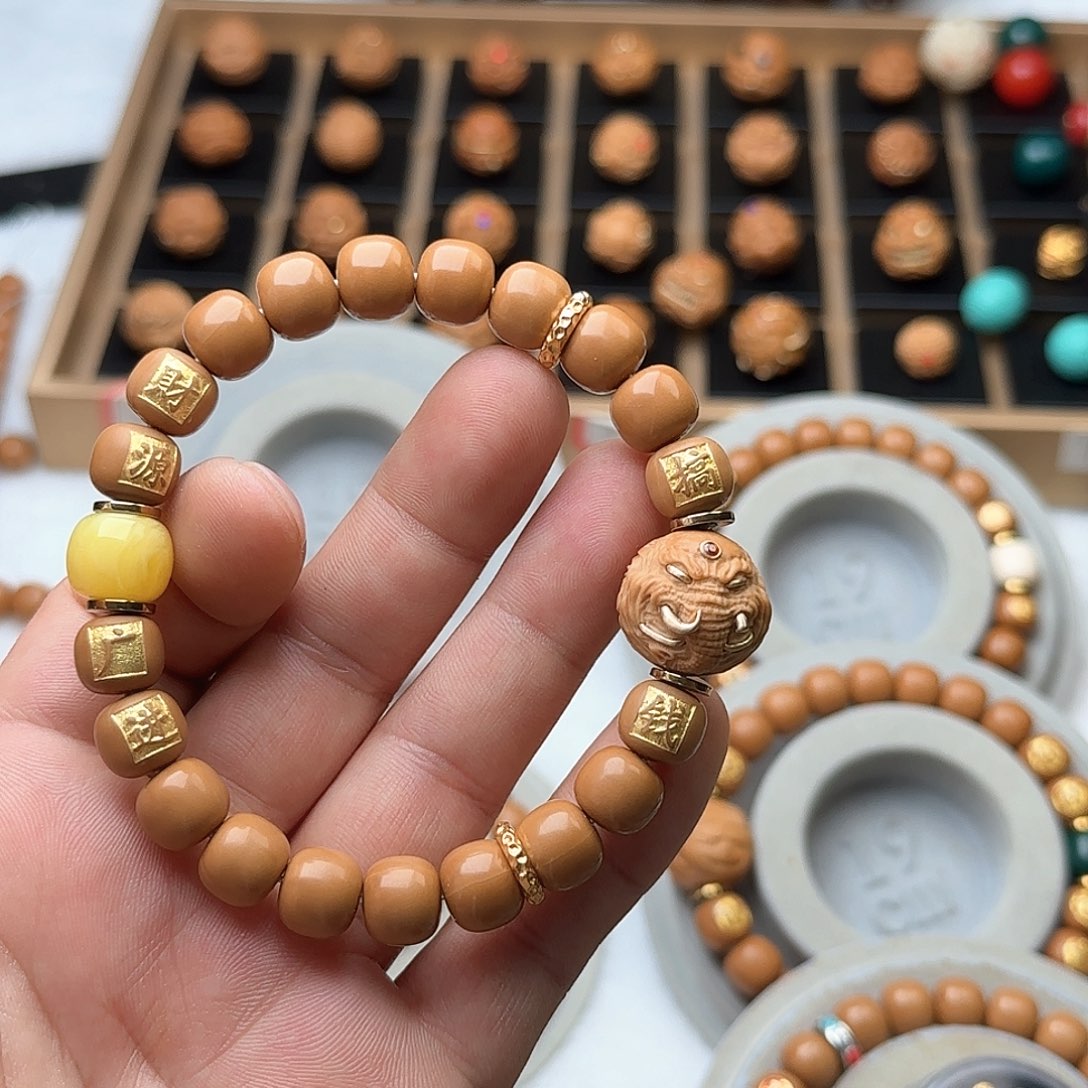 猴头核桃手串W****生老型