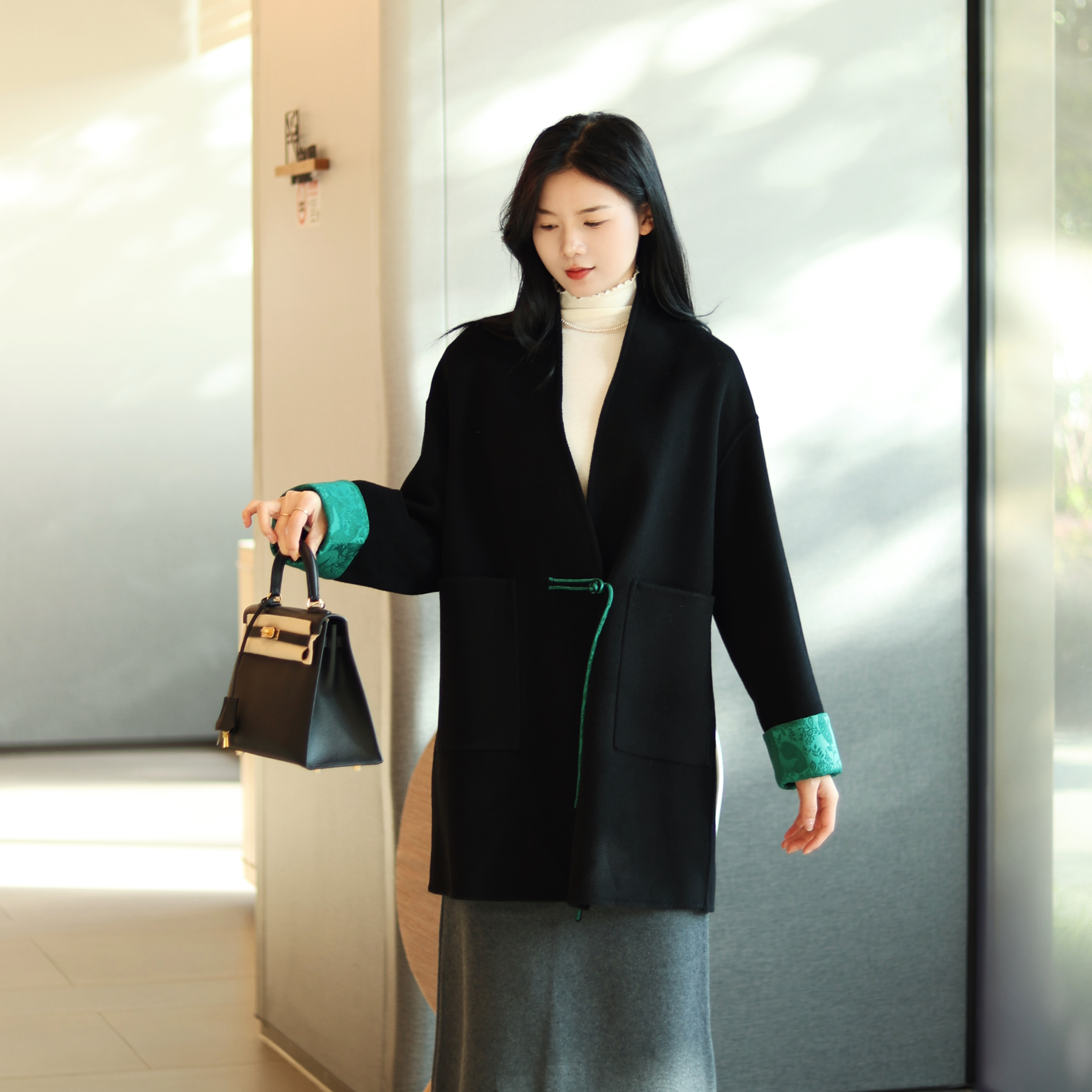 C3562中长款落肩袖双面呢大衣