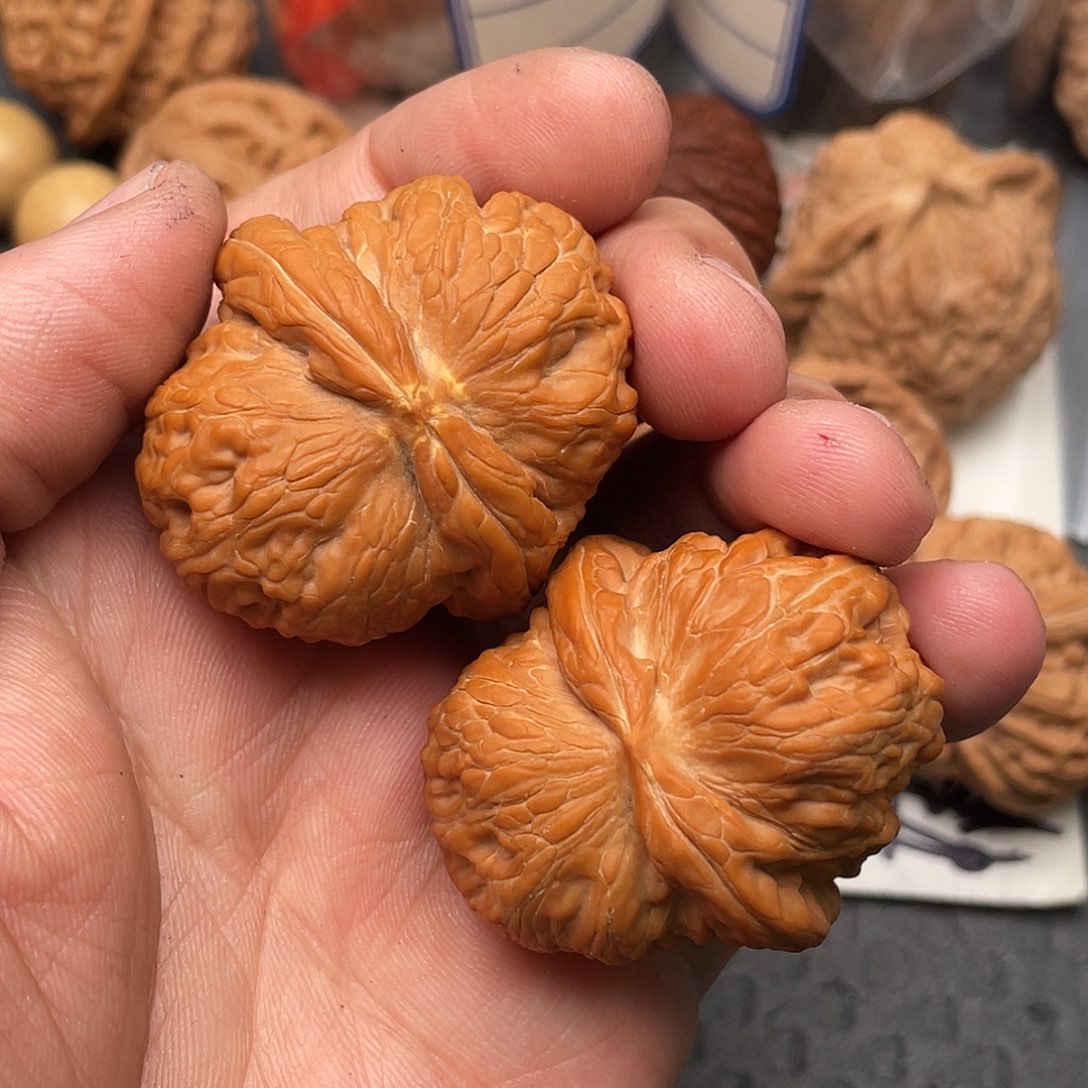 文玩核桃吊坠i**l元宝