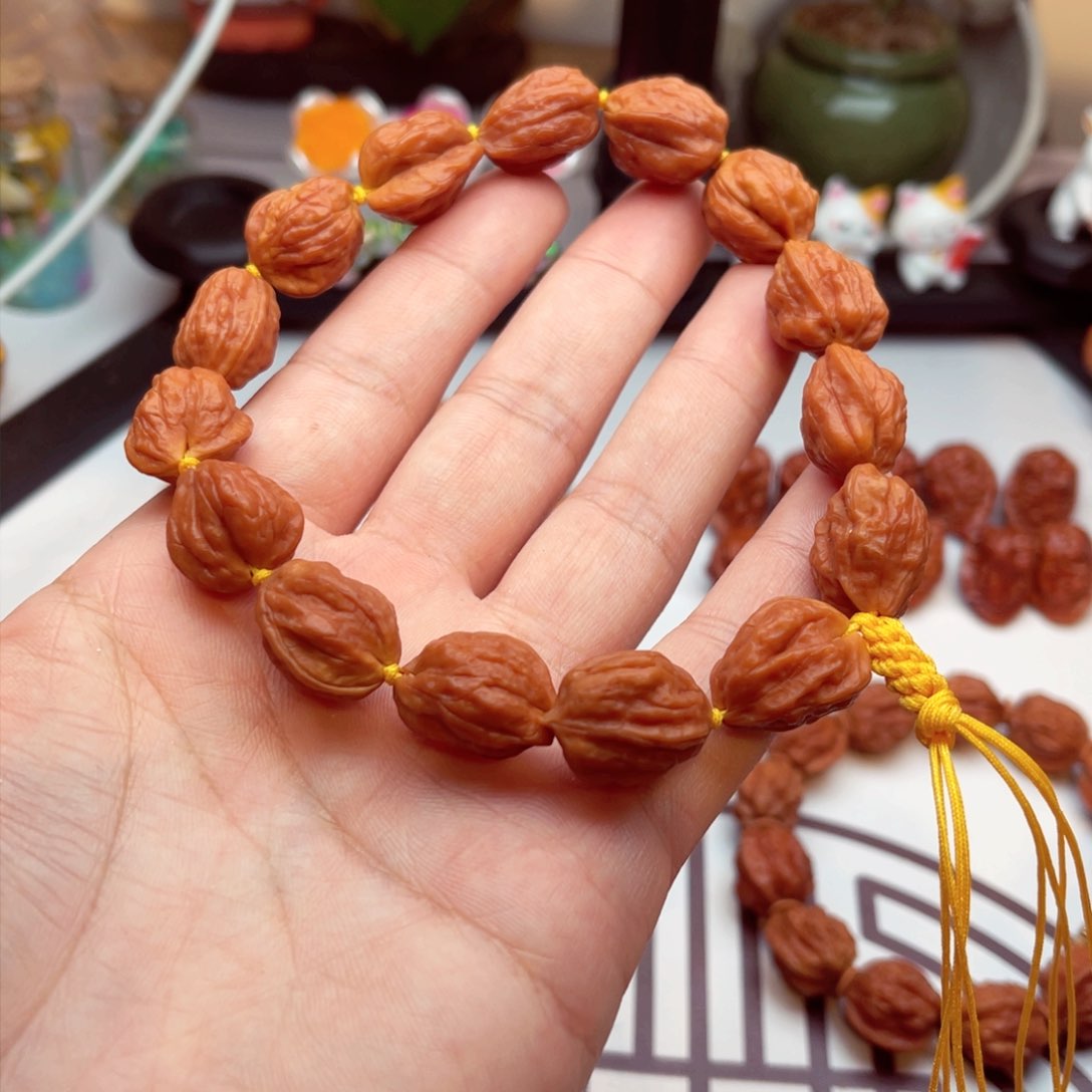 文玩核桃手串蛤蟆头