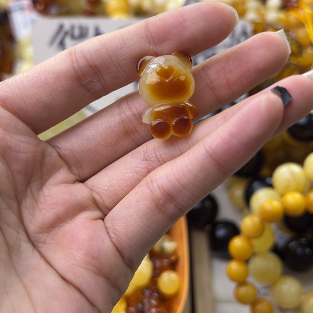 琥珀珠宝奇石未镶嵌