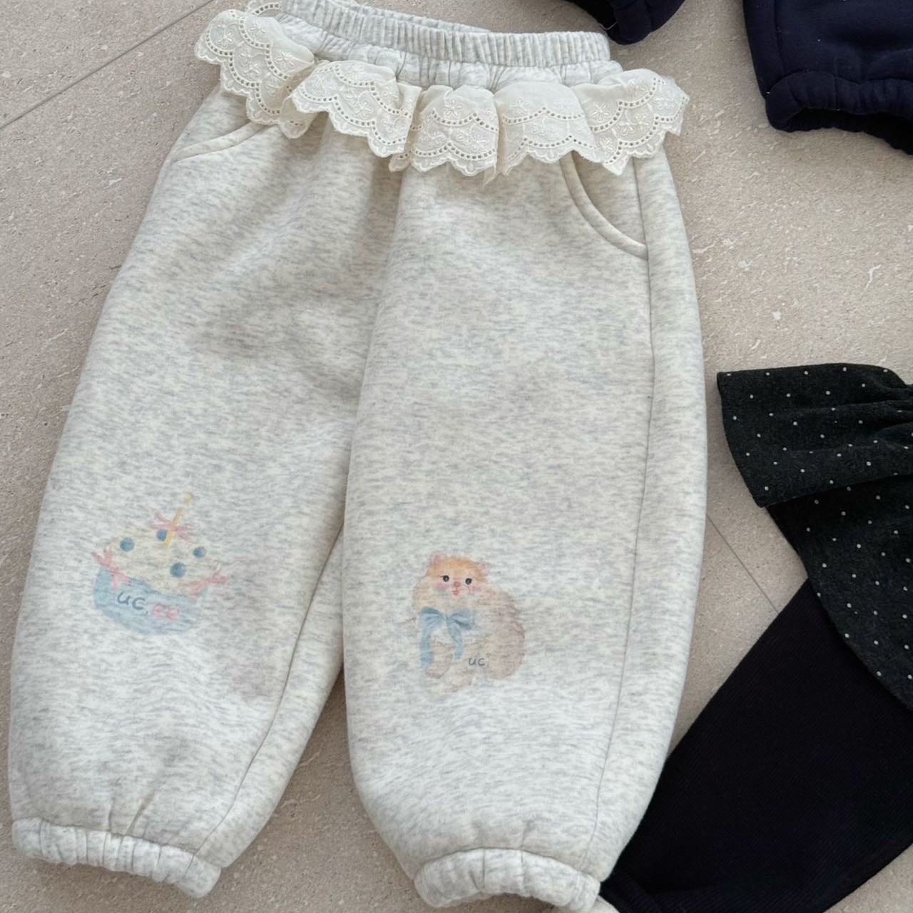 釉兮（现货）25冬女童加厚羊驼羔绒屁帘小猫卫裤休闲裤宝宝加绒