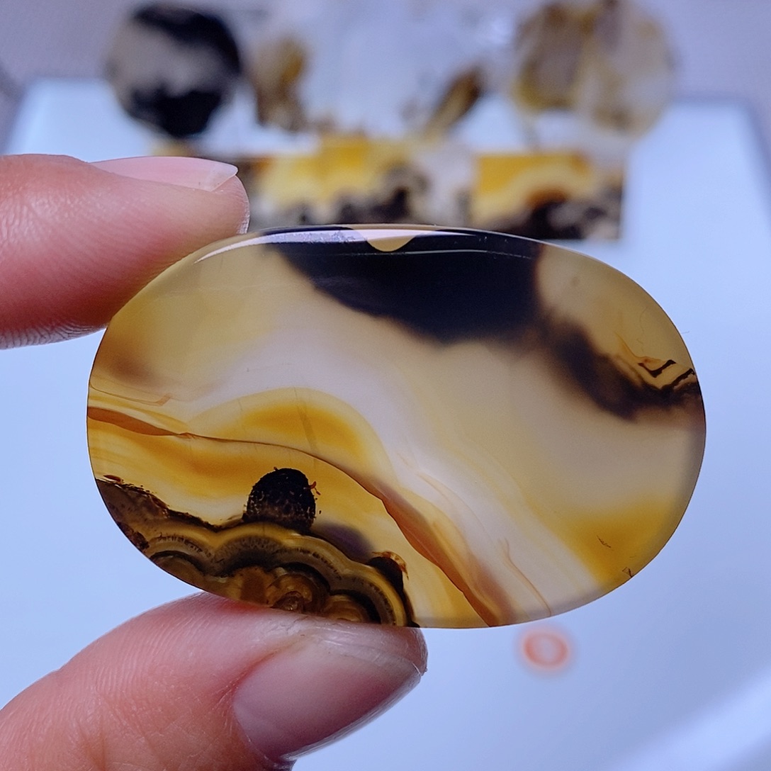 玛瑙/玉髓珠宝半成品未镶嵌大日如来