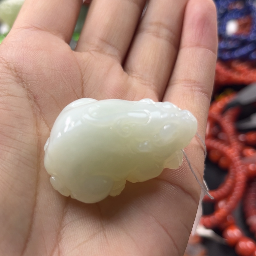 和田玉未镶嵌珠宝奇石