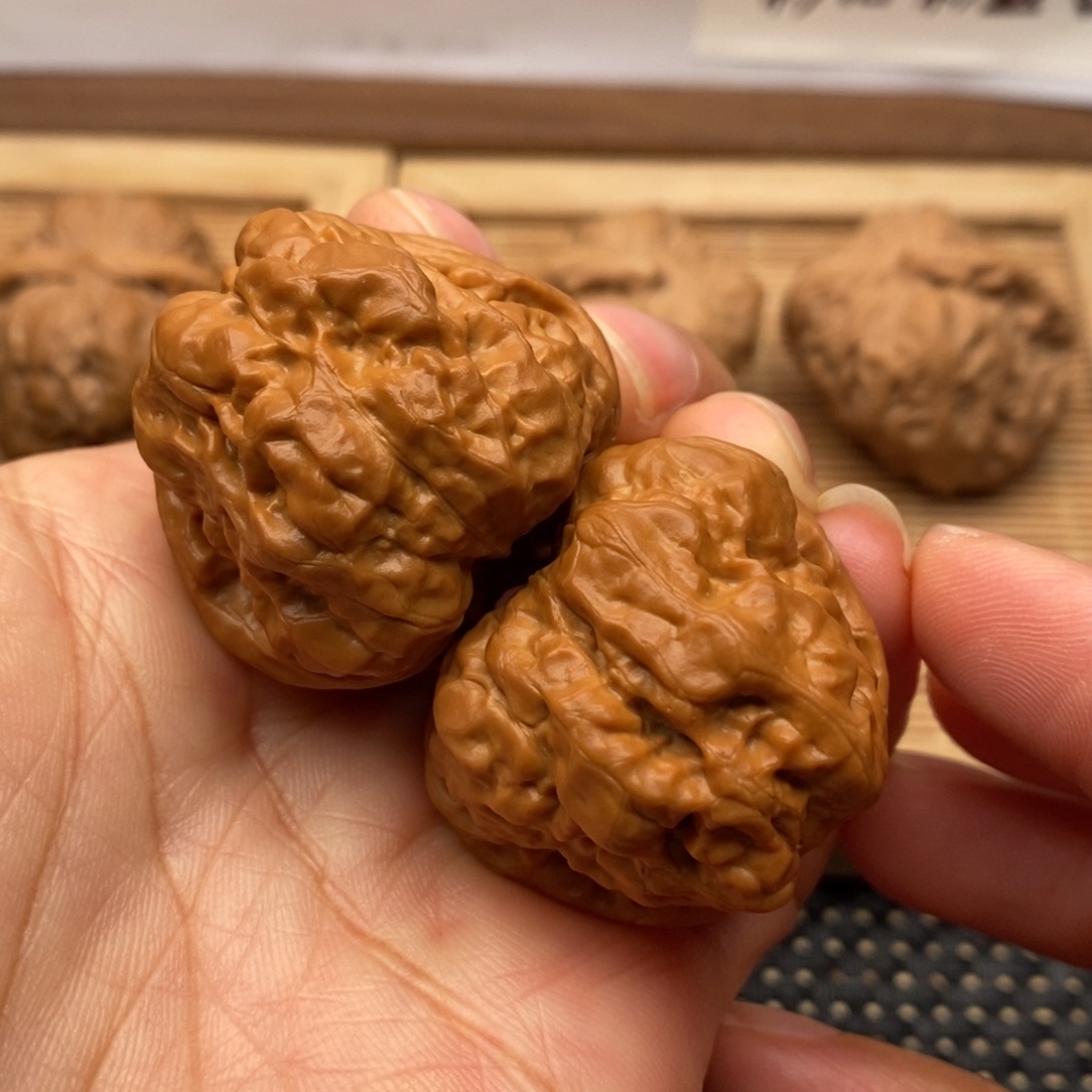 文玩核桃把件边37左右