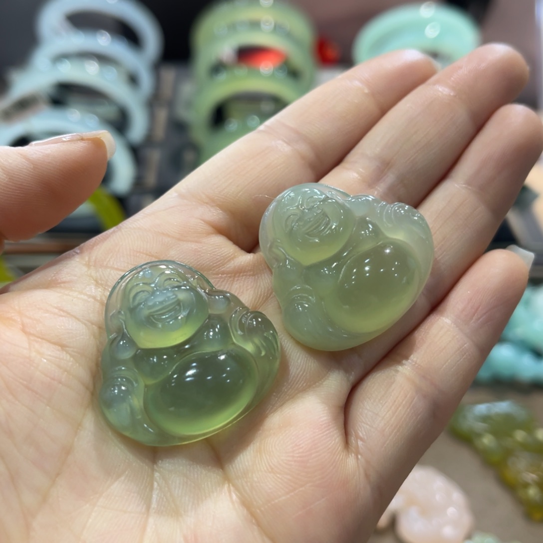 蛇纹石玉手镯未镶嵌手镯