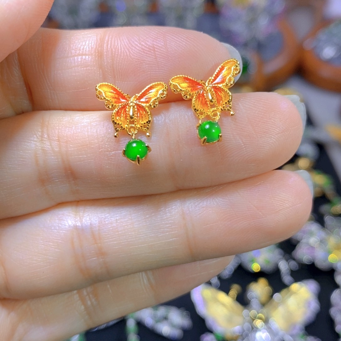 翡翠颈饰银S925镶嵌天然翡翠 