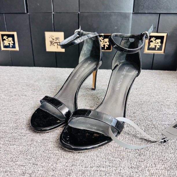 95新 StuartWeitzman/思缇韦曼 漆皮一字绑带凉鞋40码ysc2897