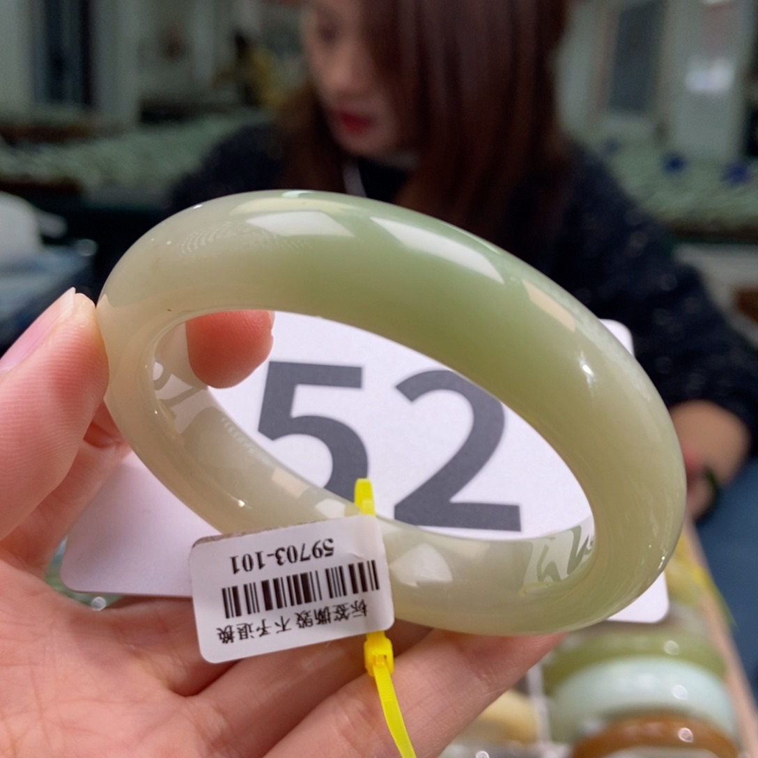 和田玉（翠青玉）手镯未镶嵌